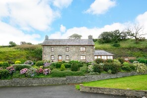 Exterior - 5 Bed in Aberystwyth (oc-wan443) (Llanfarian)