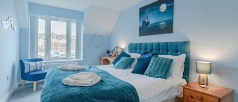 Fer et planche à repasser, Wi-Fi gratuit, draps fournis