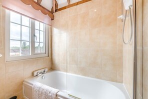 Towels - 3 Bed in Goathland (oc-c32364) (Woodlands)