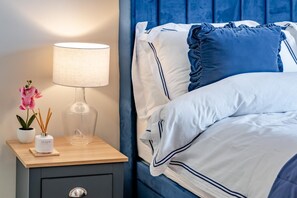 Ferros/tábuas de passar roupa, Wi-Fi de cortesia, roupa de cama