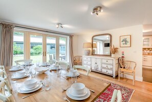 Dining - 4 Bed in Doddington (oc-g32211) (Doddington)