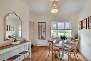 Dining - 2 Bed in Doddington (oc-t32214) (Doddington)
