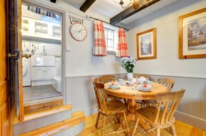Dining - 3 Bed in Whitby (oc-r020) (Robin Hood's Bay)