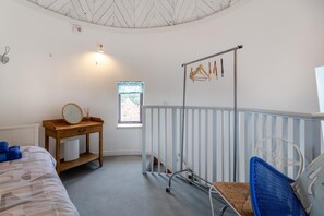 3 bedrooms, iron/ironing board, WiFi (free), bed sheets - 3 Bed in Kirkbymoorside (oc-y100) (Kirkbymoorside)