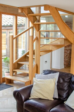 Interior - 3 Bed in Banningham (oc-rftg) (Banningham)