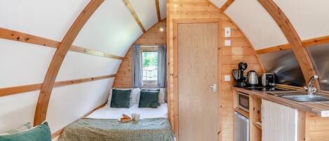 Wi-fi (inkludert) og sengetøy