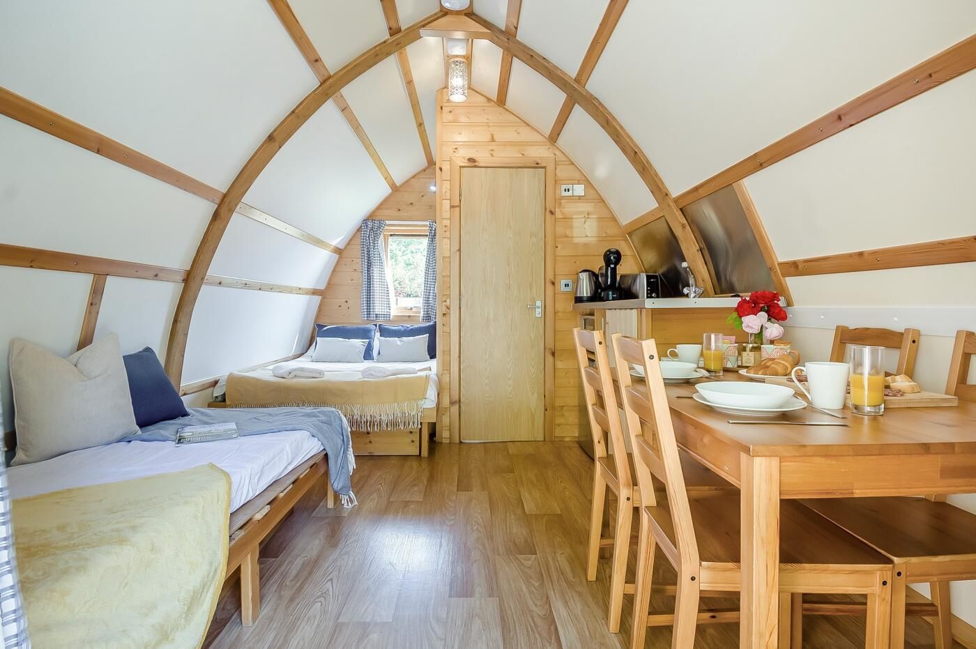 Free WiFi, bed sheets