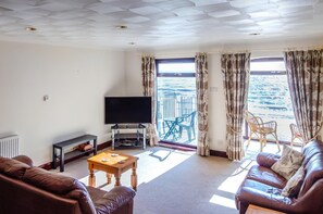 TV - 4 Bed in Saundersfoot (oc-pw9197) (Saundersfoot)