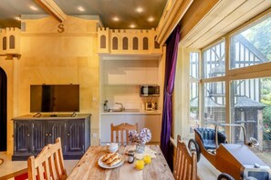 Dining - 2 Bed in Nayland (oc-b32342) (Nayland)