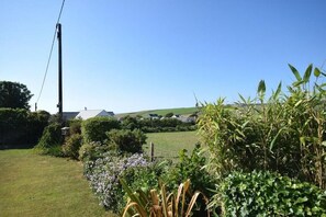 Property grounds - 4 Bed in Trevone (oc-p00863) (Trevone)