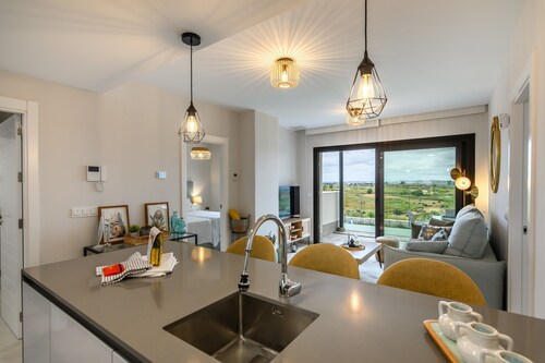 Appartement 'Los Flamencos Isla Canela 2' avec vue sur mer, Wi-Fi et climatisation