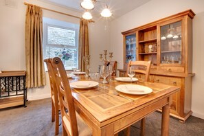 Dining - 3 Bed in Hawes (oc-ds1009) (Hawes)