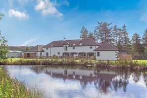 Exterior - 2 Bed in Newtonmore (oc-e32418) (Newtonmore)