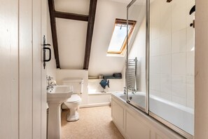 Towels - 2 Bed in North Creake (oc-2127) (North Creake)