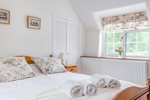 Free WiFi, bed sheets - 2 Bed in Yatton (oc-s32603) (Leinthall Earls)