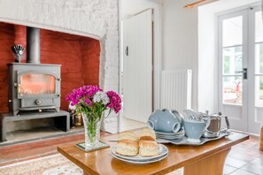 Interior - 2 Bed in Yatton (oc-s32603) (Leinthall Earls)