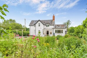 Exterior - 2 Bed in Yatton (oc-s32603) (Leinthall Earls)