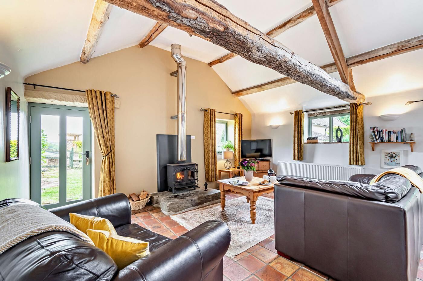 تلفزيون، مدفأة