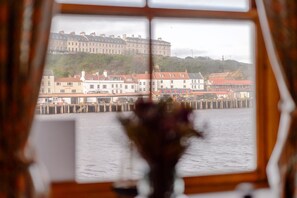 Interior - 1 Bed in Whitby (oc-w204) (Whitby)