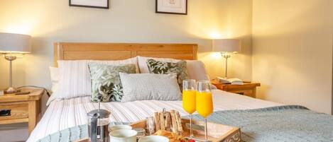 Wi-fi (inkludert) og sengetøy