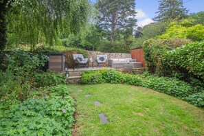 Property grounds - 3 Bed in Llanbedr-y-Cennin (oc-t32617) (Llanbedr-y-cennin)