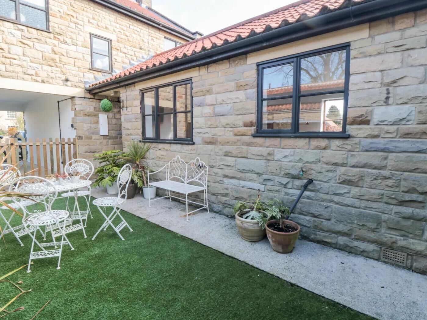 屋外ダイニングエリア