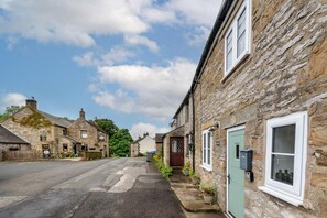 Exterior - 2 Bed in Buxton (oc-dcthr) (Windmill)