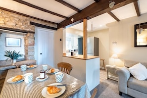 Interior - 2 Bed in Buxton (oc-dcthr) (Windmill)