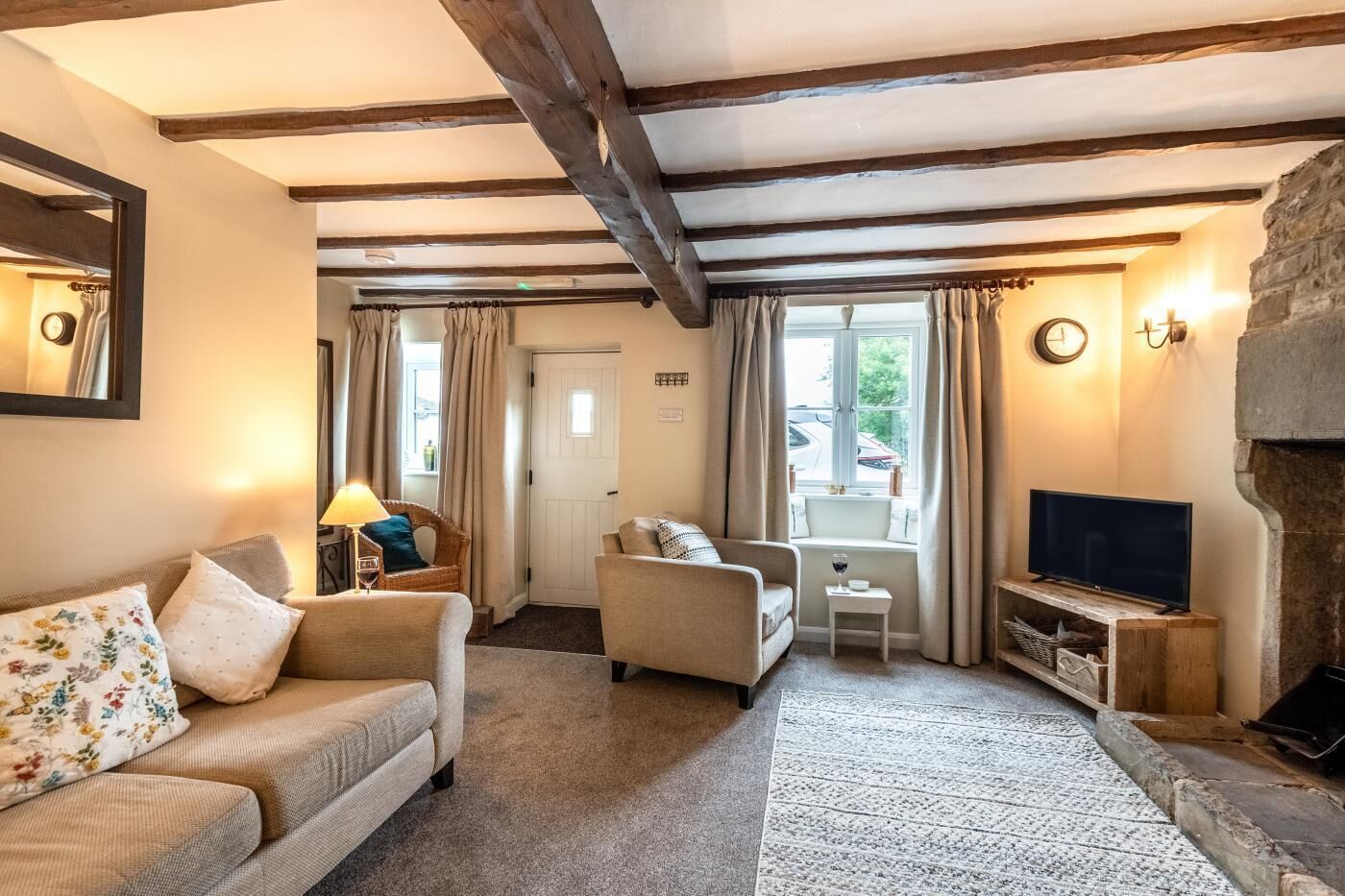 Télévision, cheminée