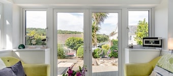 4 Bed in Haverfordwest (oc-s32615)
