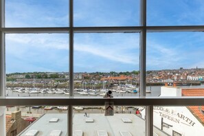 Interior - 2 Bed in Whitby (oc-w050) (Whitby)