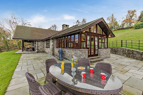 4 Bed in Builth Wells (oc-bow197)