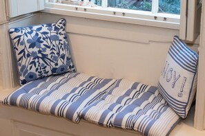 Interior - 2 Bed in Whitby (oc-w075) (Whitby)