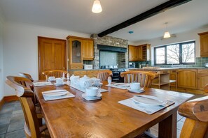 Dining - 3 Bed in Llanrhidian (oc-hh476) (Pen-clawdd)