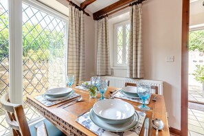 Dining - 2 Bed in Swansea (oc-b32621) (Oxwich)