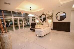 Lobby - Oceanview 509 1Bedroom | Balcony | Watermark Hotel (San Pedro)