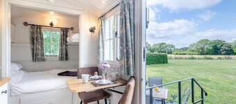 1 Bed in Barsham (oc-t32506)