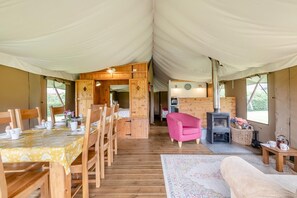 Outdoor dining - 3 Bed in Barsham (oc-c32507) (Barsham)