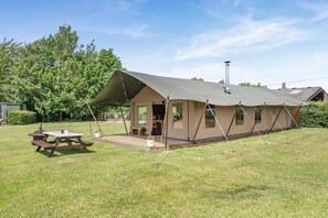 Outdoor dining - 3 Bed in Barsham (oc-c32507) (Barsham)