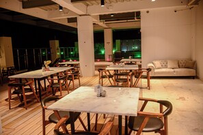 Dining - Sunset Unit 515 Lagoon-View | Balcony | Watermark (San Pedro)