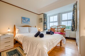 3 bedrooms, iron/ironing board, free WiFi, bed sheets - 3 Bed in Padstow (oc-p00043) (Saint Merryn)