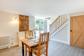 تناول الطعام