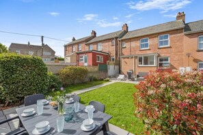 Outdoor dining - 3 Bed in Padstow (oc-p00878) (Padstow)