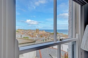 Interior - 3 Bed in St Ives (oc-p00495) (St Ives)