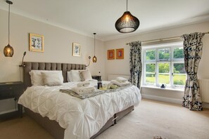 Silitysrauta/-lauta, ilmainen Wi-Fi, vuodevaatteet