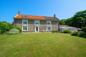 Exterior - 5 Bed in Sidestrand (oc-bize) (Trimingham)