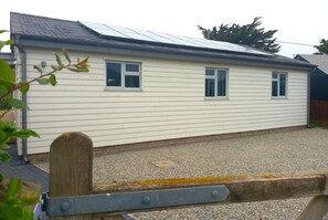 Property grounds - 3 Bed in Croyde (oc-l32365) (Croyde)