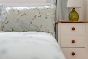Room - 2 Bed in Davidstow (oc-i32540) (Davidstow)