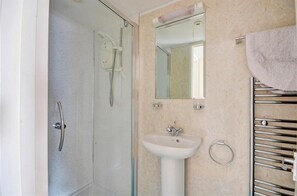 Towels - 1 Bed in St. Ives (oc-pc1010) (Saint Ives)