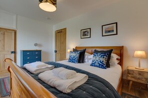 Iron/ironing board, free WiFi, bed sheets - 4 Bed in St. Wenn (oc-p00886) (Saint Wenn)